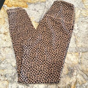 New All Fenix Leopard/Cheetah Yoga Leggings Size Small